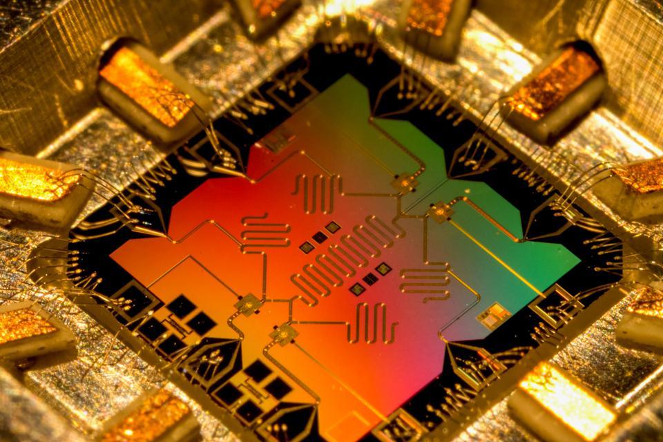 Quantum technology, Softvire